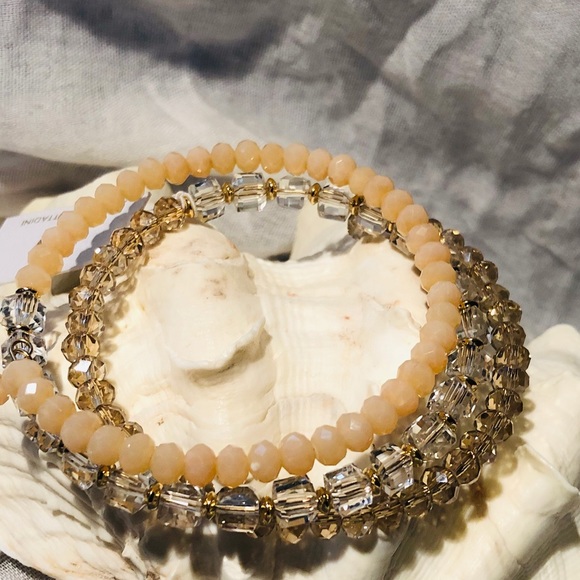 Adrienne Vittadini faux crystal beaded bracelet - Picture 2 of 5